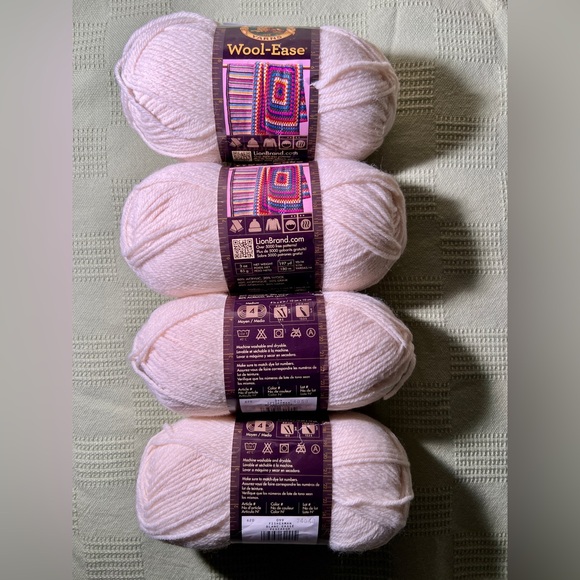 🧶 Lion Brand Wool-Ease Yarn - Acrylic/Wool Blend in FISHERMAN, 4 skeins 🧶 NWT - Picture 2 of 3